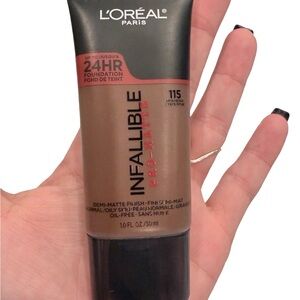 L'Oreal Infallible Pro-Matte Foundation 115 Deep Ebony